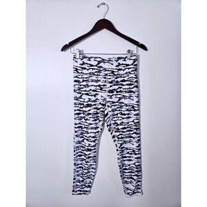 Fabletics Black White Abstract Print Leggings M PowerHold High Waisted Workout